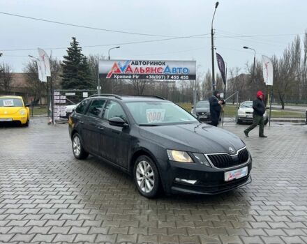 Черный Шкода Октавия, объемом двигателя 1.6 л и пробегом 262 тыс. км за 11900 $, фото 1 на Automoto.ua
