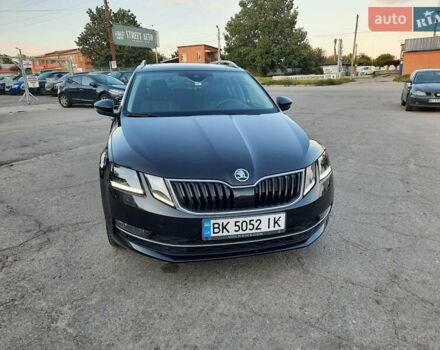 Черный Шкода Октавия, объемом двигателя 1.6 л и пробегом 192 тыс. км за 17800 $, фото 1 на Automoto.ua