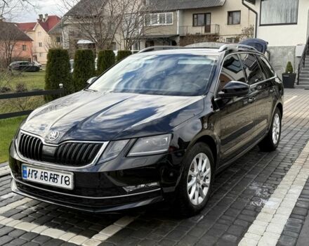 Черный Шкода Октавия, объемом двигателя 1.6 л и пробегом 312 тыс. км за 13800 $, фото 1 на Automoto.ua