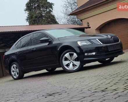 Черный Шкода Октавия, объемом двигателя 1.4 л и пробегом 119 тыс. км за 11999 $, фото 1 на Automoto.ua