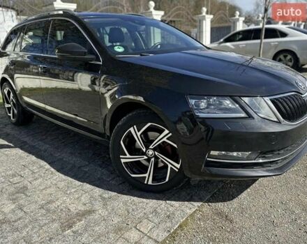 Черный Шкода Октавия, объемом двигателя 2 л и пробегом 272 тыс. км за 16500 $, фото 1 на Automoto.ua