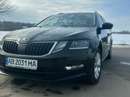 Черный Шкода Октавия, объемом двигателя 1.6 л и пробегом 237 тыс. км за 15200 $, фото 1 на Automoto.ua