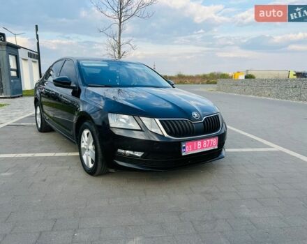 Черный Шкода Октавия, объемом двигателя 1.6 л и пробегом 242 тыс. км за 13099 $, фото 1 на Automoto.ua