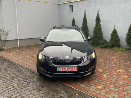 Шкода Октавия 2019 в Мукачеве на Automoto.ua Черный Шкода Октавия, объемом двигателя 1.6 л и пробегом 240 тыс. км за 14500 $, фото 1 на Automoto.ua