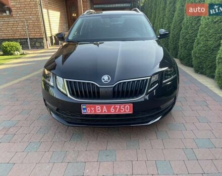 Чорний Шкода Октавія, об'ємом двигуна 1.6 л та пробігом 190 тис. км за 17150 $, фото 1 на Automoto.ua