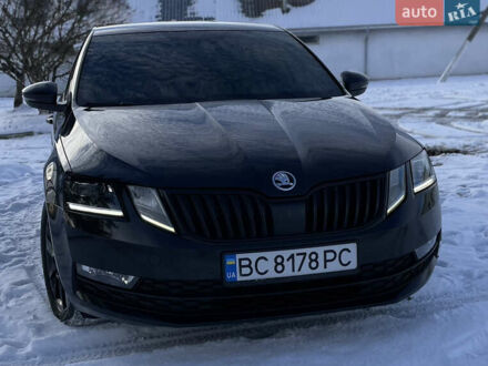 Шкода Октавия 2019 в Самборе на Automoto.ua Черный Шкода Октавия, объемом двигателя 1.6 л и пробегом 221 тыс. км за 15200 $, фото 1 на Automoto.ua
