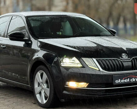 Черный Шкода Октавия, объемом двигателя 1.97 л и пробегом 222 тыс. км за 15700 $, фото 1 на Automoto.ua