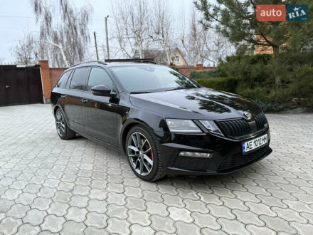 Шкода Октавия 2020 в Днепре (Днепропетровске) на Automoto.ua Черный Шкода Октавия, объемом двигателя 1.97 л и пробегом 198 тыс. км за 22500 $, фото 1 на Automoto.ua