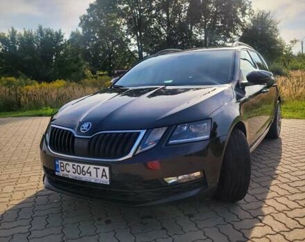 Чорний Шкода Октавія, об'ємом двигуна 2 л та пробігом 216 тис. км за 19500 $, фото 1 на Automoto.ua