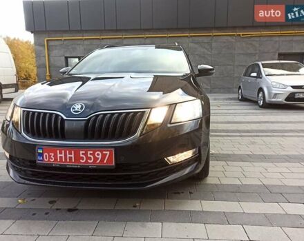 Шкода Октавия 2020 в Луцке на Automoto.ua Черный Шкода Октавия, объемом двигателя 2 л и пробегом 220 тыс. км за 17500 $, фото 1 на Automoto.ua