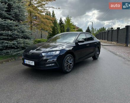 Черный Шкода Октавия, объемом двигателя 1.6 л и пробегом 18 тыс. км за 26999 $, фото 1 на Automoto.ua