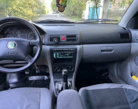 Фиолетовый Шкода Октавия, объемом двигателя 2 л и пробегом 380 тыс. км за 3400 $, фото 4 на Automoto.ua