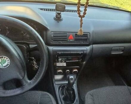 Фиолетовый Шкода Октавия, объемом двигателя 1.6 л и пробегом 305 тыс. км за 3500 $, фото 3 на Automoto.ua