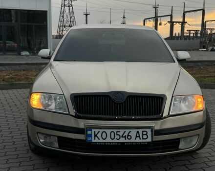 Коричневый Шкода Октавия, объемом двигателя 1.9 л и пробегом 330 тыс. км за 4100 $, фото 2 на Automoto.ua