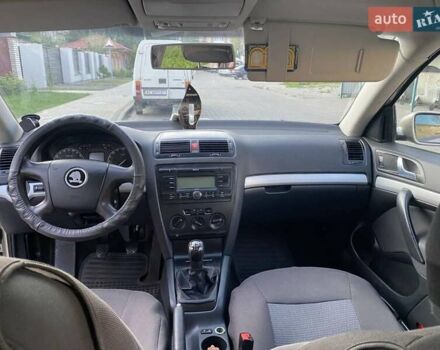 Шкода Октавия 2005 в Кременце на Automoto.ua Коричневый Шкода Октавия, объемом двигателя 1.6 л и пробегом 270 тыс. км за 3950 $, фото 3 на Automoto.ua