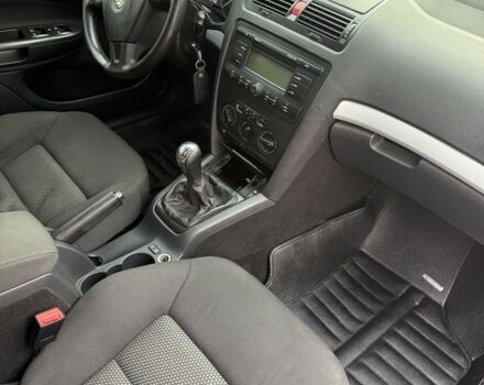 Коричневый Шкода Октавия, объемом двигателя 2 л и пробегом 290 тыс. км за 3150 $, фото 6 на Automoto.ua