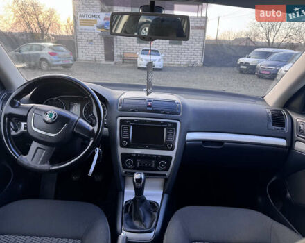 Коричневый Шкода Октавия, объемом двигателя 1.8 л и пробегом 210 тыс. км за 7490 $, фото 37 на Automoto.ua