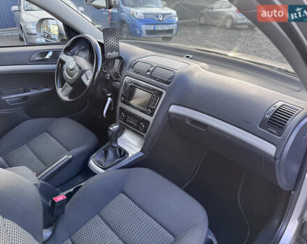 Коричневый Шкода Октавия, объемом двигателя 1.8 л и пробегом 210 тыс. км за 7490 $, фото 42 на Automoto.ua