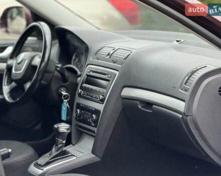 Шкода Октавия 2011 в Надворной на Automoto.ua Коричневый Шкода Октавия, объемом двигателя 1.6 л и пробегом 260 тыс. км за 7499 $, фото 25 на Automoto.ua