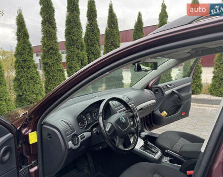 Шкода Октавия 2011 в Надворной на Automoto.ua Коричневый Шкода Октавия, объемом двигателя 1.6 л и пробегом 260 тыс. км за 7499 $, фото 23 на Automoto.ua