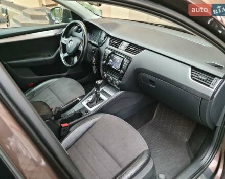 Коричневый Шкода Октавия, объемом двигателя 1.97 л и пробегом 256 тыс. км за 10900 $, фото 6 на Automoto.ua