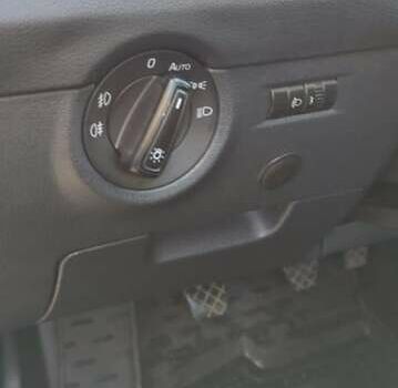 Коричневый Шкода Октавия, объемом двигателя 1.6 л и пробегом 305 тыс. км за 8500 $, фото 5 на Automoto.ua