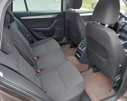 Коричневий Шкода Октавія, об'ємом двигуна 2 л та пробігом 241 тис. км за 10715 $, фото 1 на Automoto.ua