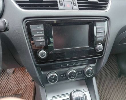 Коричневий Шкода Октавія, об'ємом двигуна 2 л та пробігом 241 тис. км за 10715 $, фото 5 на Automoto.ua