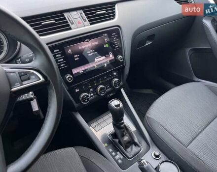 Коричневий Шкода Октавія, об'ємом двигуна 1.6 л та пробігом 103 тис. км за 18900 $, фото 18 на Automoto.ua