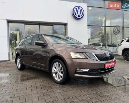 Коричневий Шкода Октавія, об'ємом двигуна 1.6 л та пробігом 103 тис. км за 18900 $, фото 1 на Automoto.ua