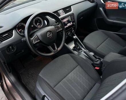 Коричневий Шкода Октавія, об'ємом двигуна 1.6 л та пробігом 103 тис. км за 18900 $, фото 17 на Automoto.ua