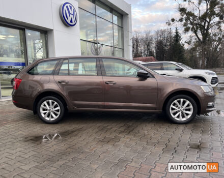 Коричневий Шкода Октавія, об'ємом двигуна 1.6 л та пробігом 103 тис. км за 18500 $, фото 4 на Automoto.ua