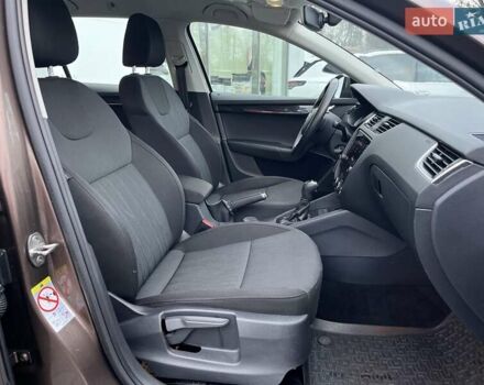 Коричневий Шкода Октавія, об'ємом двигуна 1.6 л та пробігом 103 тис. км за 18900 $, фото 31 на Automoto.ua