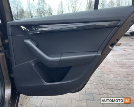 Коричневий Шкода Октавія, об'ємом двигуна 1.6 л та пробігом 103 тис. км за 18500 $, фото 24 на Automoto.ua