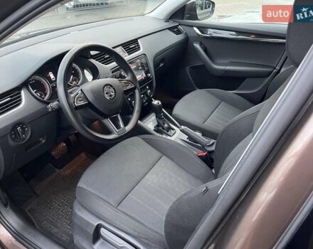 Коричневий Шкода Октавія, об'ємом двигуна 1.6 л та пробігом 103 тис. км за 18900 $, фото 12 на Automoto.ua