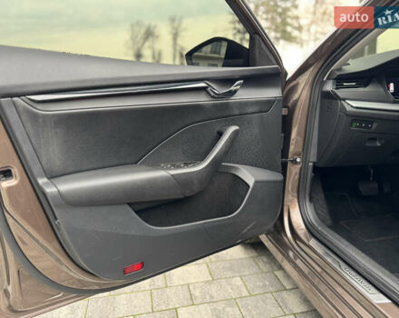 Коричневый Шкода Октавия, объемом двигателя 1.97 л и пробегом 265 тыс. км за 19500 $, фото 18 на Automoto.ua