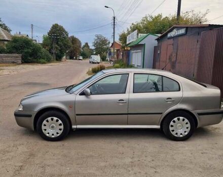 Коричневый Шкода Октавия, объемом двигателя 1.6 л и пробегом 270 тыс. км за 4700 $, фото 2 на Automoto.ua