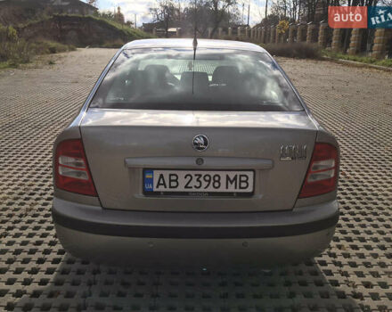 Шкода Октавия 2009 в Тульчине на Automoto.ua Коричневый Шкода Октавия, объемом двигателя 1.6 л и пробегом 231 тыс. км за 5600 $, фото 3 на Automoto.ua