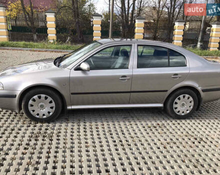 Шкода Октавия 2009 в Тульчине на Automoto.ua Коричневый Шкода Октавия, объемом двигателя 1.6 л и пробегом 231 тыс. км за 5600 $, фото 1 на Automoto.ua