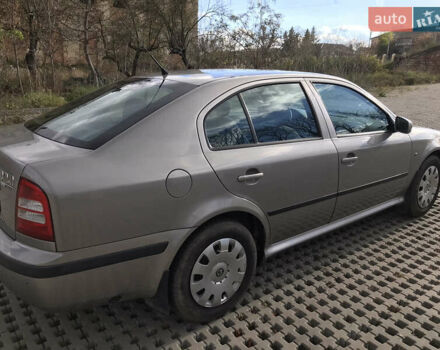 Шкода Октавия 2009 в Тульчине на Automoto.ua Коричневый Шкода Октавия, объемом двигателя 1.6 л и пробегом 231 тыс. км за 5600 $, фото 4 на Automoto.ua