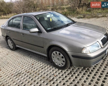 Шкода Октавия 2009 в Тульчине на Automoto.ua Коричневый Шкода Октавия, объемом двигателя 1.6 л и пробегом 231 тыс. км за 5600 $, фото 6 на Automoto.ua