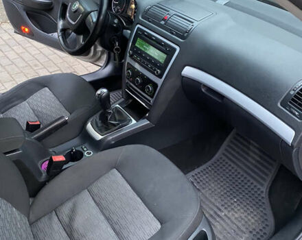 Коричневий Шкода Октавія, об'ємом двигуна 1.6 л та пробігом 223 тис. км за 7900 $, фото 15 на Automoto.ua