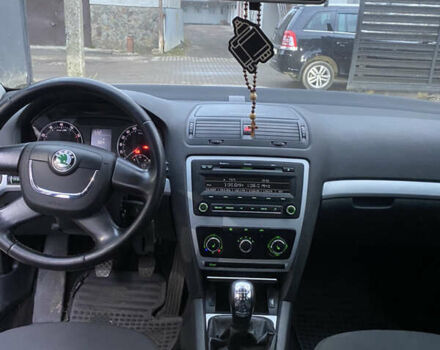 Коричневий Шкода Октавія, об'ємом двигуна 1.6 л та пробігом 223 тис. км за 7900 $, фото 10 на Automoto.ua