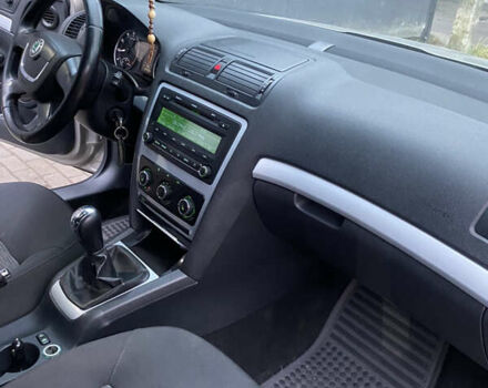 Коричневий Шкода Октавія, об'ємом двигуна 1.6 л та пробігом 223 тис. км за 7900 $, фото 13 на Automoto.ua