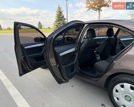 Коричневий Шкода Октавія, об'ємом двигуна 1.8 л та пробігом 178 тис. км за 9500 $, фото 7 на Automoto.ua