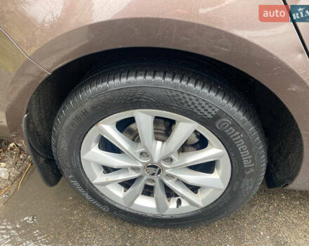 Коричневий Шкода Октавія, об'ємом двигуна 1.98 л та пробігом 210 тис. км за 14100 $, фото 6 на Automoto.ua