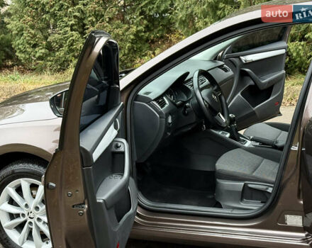 Коричневий Шкода Октавія, об'ємом двигуна 1.4 л та пробігом 121 тис. км за 10950 $, фото 22 на Automoto.ua