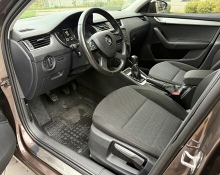 Коричневий Шкода Октавія, об'ємом двигуна 1.4 л та пробігом 127 тис. км за 9999 $, фото 9 на Automoto.ua