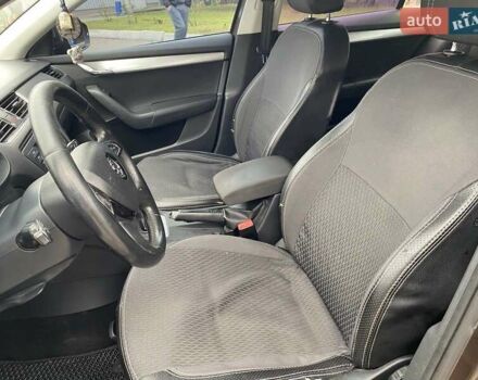 Коричневий Шкода Октавія, об'ємом двигуна 1.8 л та пробігом 251 тис. км за 9800 $, фото 14 на Automoto.ua