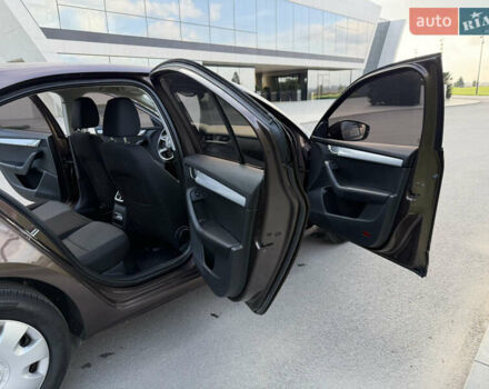 Коричневий Шкода Октавія, об'ємом двигуна 1.8 л та пробігом 178 тис. км за 9500 $, фото 6 на Automoto.ua